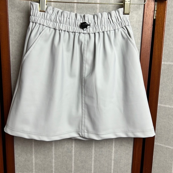 Zara Other - Zara girls skirt size10